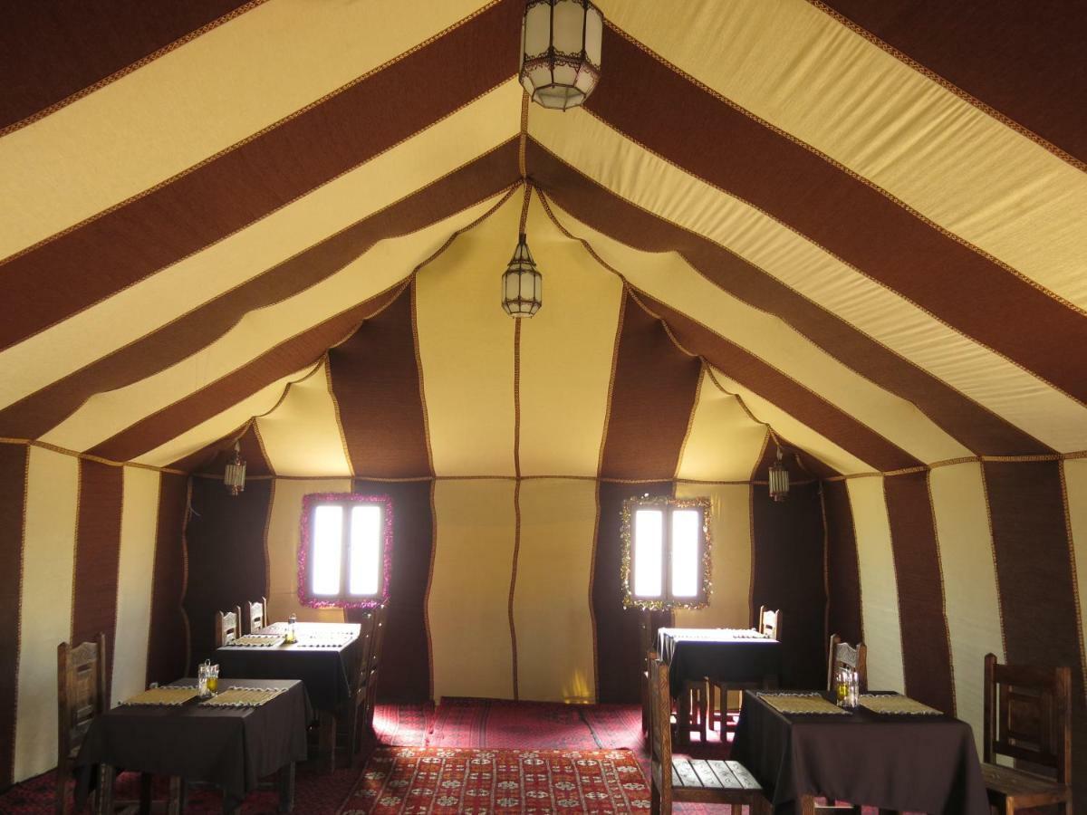 Готель Mirage Luxury Camp Мерзуга Екстер'єр фото